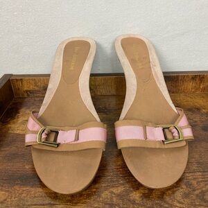 Vintage y2k 90s kitten heel sandal